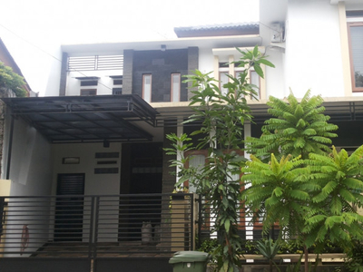 Dijual Rumah Bagus,siap huni,minimalis di Sektor 9 Bintaro Jaya