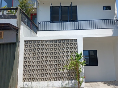 Dijual Rumah Baru, 2 lantai, harga 1M an di Cluster Permata Binta