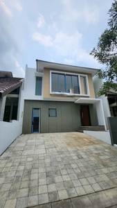 MURAH Rumah Baru Woodland Citraland - New Modern Design - TerMURAH Cantik 2 lantai Surabaya Barat