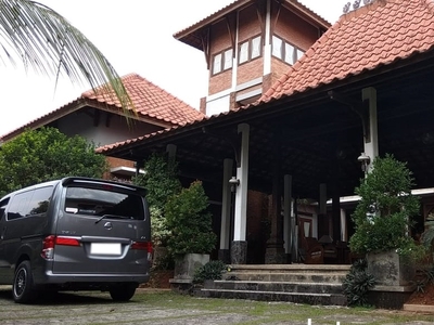 Dijual Rumah Bergaya Villa Dengan Suasana Jawa, Asri & Sejuk @Ela