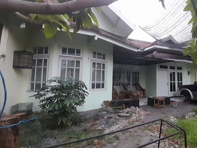 Dijual Rumah berpagar di dalam perumahan Jombang Kota jalan bulev
