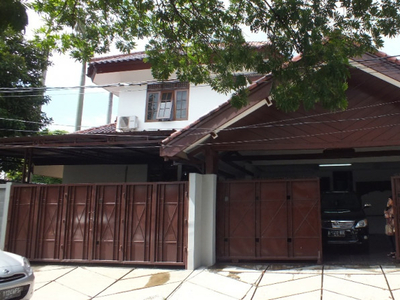 Disewa Rumah Besar ,Garuda Bintaro jaya Sektor 1
