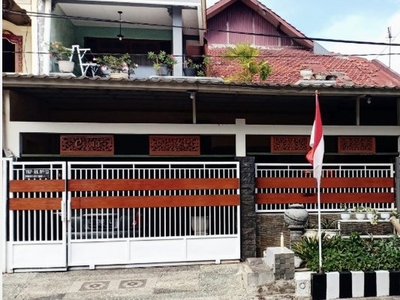 Dijual Rumah Cantik Dekat UPN MERR di Rungkut Asri Timur Surabaya
