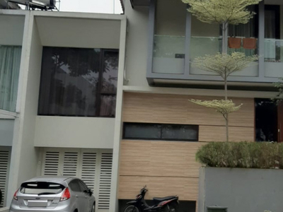 Dijual Rumah Cantik,siap huni di Bintaro Jaya sektor 9.