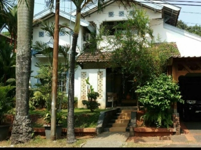 Rumah Cantik,standar 2 lantai di Bintaro Jaya 2