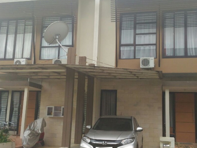 Disewa Rumah dalam cluster,bagus di Bintaro Jaya 9