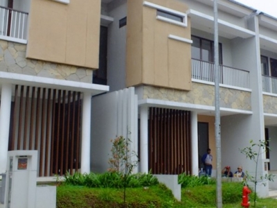 Dijual Rumah dalam cluster,siap huni,good price di Sektor 9 Binta