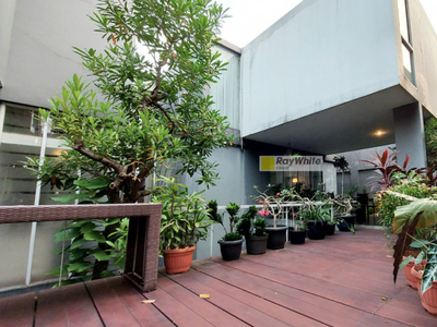 Rumah Dalam Town House Cilandak Modern Milenial Style Siap Huni Dekat MRT Cipete Raya