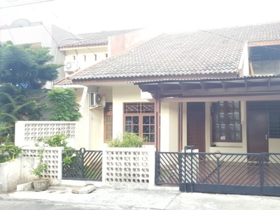 Dijual Rumah di Bintaro Jaya Sektor 2