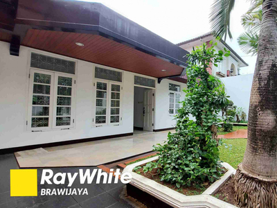 Disewa RUMAH DI BRAWIJAYA, KEBAYORAN BARU, LINGKUNGAN TENANG, LOK