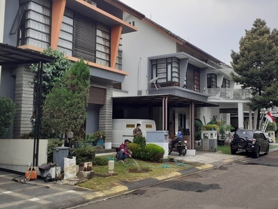Dijual Rumah di Emerald Residence Bintaro Sektor 9 Siap Huni