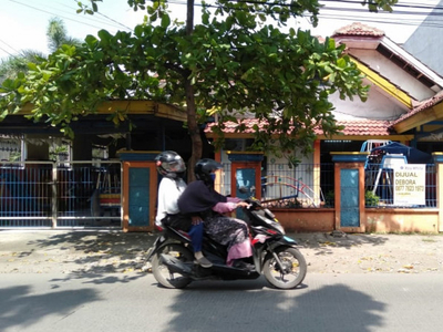 Rumah di jalan Raya Harapan Baru Regency Bekasi Barat