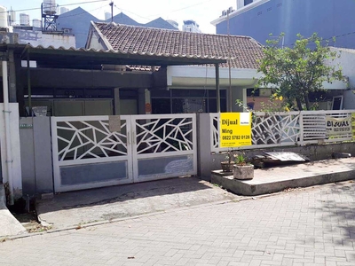 Rumah di Kendangsari Surabaya Selatan, Lokasi Strategis dekat Kampus UBAYA, Row Jalan Lebar - MG -