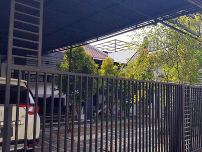 Rumah di Kutisari Selatan, Minimalis, Bagus, One Gate (Aman), Jalan depan Paving, Siap Huni