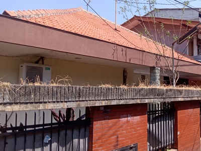 Rumah di lokasi sangat strategis di Tebet, Jakarta Selatan