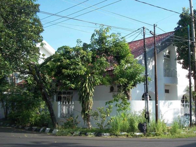 Rumah di Margorejo Indah, Hook/Pojok, Row Jalan Lebar, Siap Huni