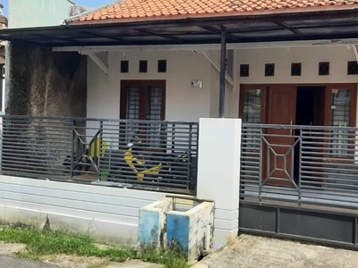 Dijual Rumah di Perumnas Kota Subang