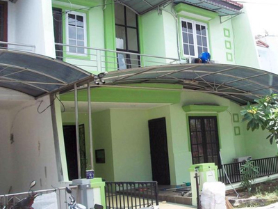 Dijual Rumah di Royal Park Kutisari , Bagus + Terawat, Row Jalan