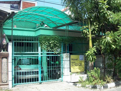 Dijual Rumah di Sutorejo Prima Utara, Bagus + Terawat, Row Jalan