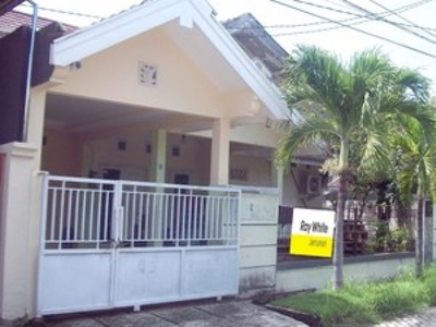 Dijual Rumah di Wiguna Selatan, Lokasi bagus, Row Jalan Lebar, Ho