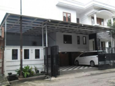 Rumah Dijual Bagus di Harapan Indah, Bekasi Barat