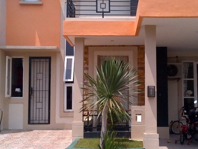 Rumah Dijual Cepat Dalam Cluster Valencia Graha Raya Bintaro