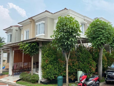 Dijual Rumah Dijual dalam Cluster Elista Village (Hook) di Gading