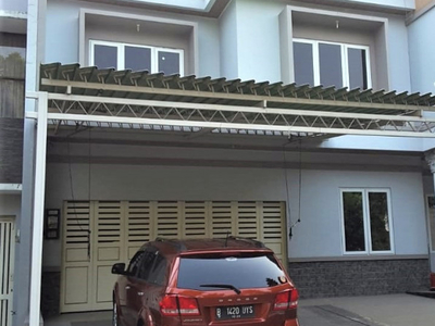 Dijual Rumah dijual di Alam Sutera, Serpong, Tangerang *0010-MAR*