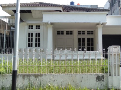 Dijual Rumah dijual di Lokasi Strategis Pondok Indah, Kebayoran L