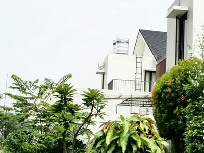 Rumah Dijual murah Cluster Asia Tropis , hoek Harapan Indah Bekasi