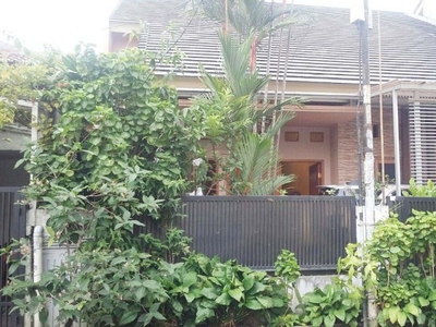 Dijual Rumah Dijual nyaman, aman, dan siap huni Terletak di daera