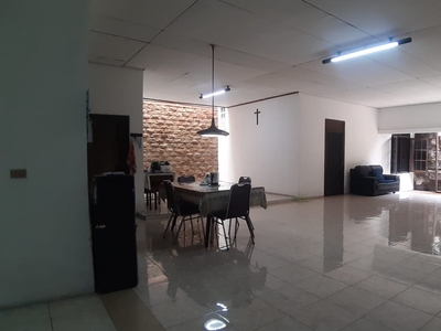 Dijual Rumah dijual siap huni cocok untuk dijadikan kantor