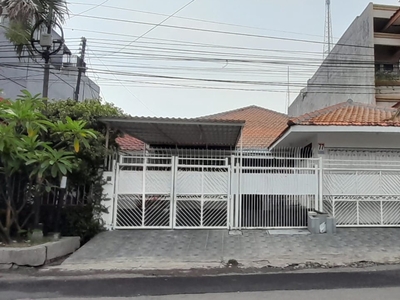 Rumah Disewakan Jalan Raya Darmo Permai Selatan Surabaya