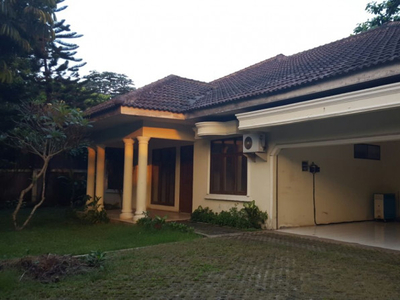 Dijual Rumah ELIT, Kawasan Strategis, dan Hunian Nyaman @Kemang S