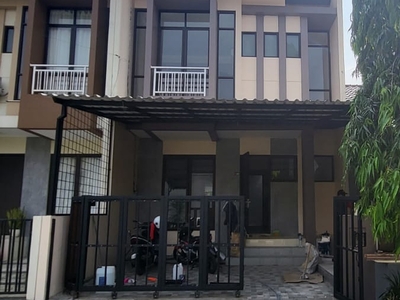 Dijual Rumah full renovasi di Regency Melati Mas