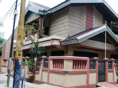 Dijual Rumah Hoek 2 Lantai,Harga Nego di Tegal Alur Cengkareng