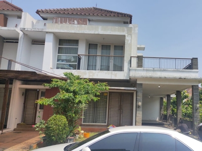 Dijual Jual Murah - Rumah Hoek Cantik di Raffles Hills Cibubur