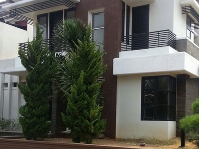 Rumah Hoek dan Murah di Cluster Bintaro Residence