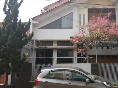 Rumah Idaman Tengah Kota di Sayap Riau, Bandung