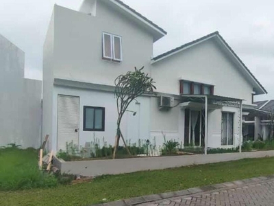 Dijual RUMAH ISTIMEWA SEMI FURNISH DI GRAND HARVEST CLUSTER BELVI