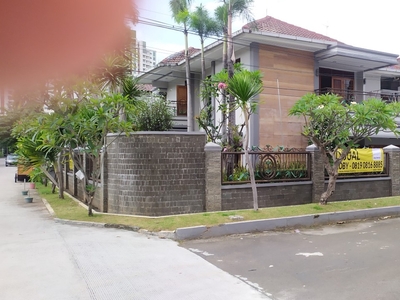 Dijual Rumah Janur Indah, Kelapa Gading Luas 20x20m2