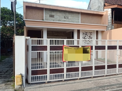 Dijual Rumah Kampung 2 Lantai, Luas & Mewah, Mayjend Sungkono