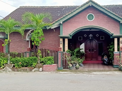 Dijual Rumah Klasik di daerah Purwomartani, Sleman