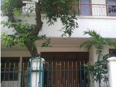 Rumah Kost Kostan di Patal Senayan