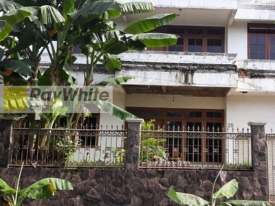 Dijual Rumah Lama Hitung Tanah di Cinere