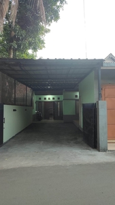 Dijual Rumah Lokasi Strategis dan Kawasan Ramai @Larangan Selatan