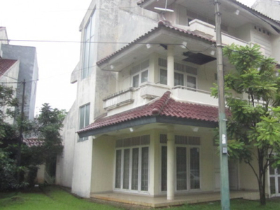 Rumah Lokasi Strategis, Hunian Nyaman dan Asri @Taman Graha Indah, Pondok Labu