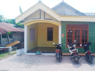 Rumah Lokasi Strategis Pinggir Jalan Raya Besar Dikawasan Kuman, Kota Bojonegoro