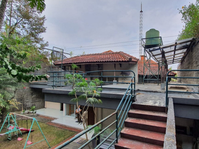 Rumah Luas di Cipaku Indah Bandung