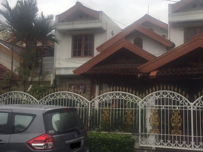 Dijual RUMAH LUAS DIAREA JL CAMAR BINTARO JAYA SEKTOR 3 DEKAT AKS